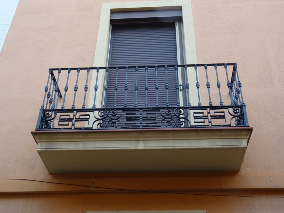 Balcó del primer pis de la casa de Cal Xula.