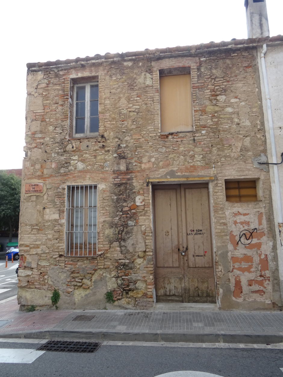 Façana d'una casa del conjunt de Tomàs Musella.