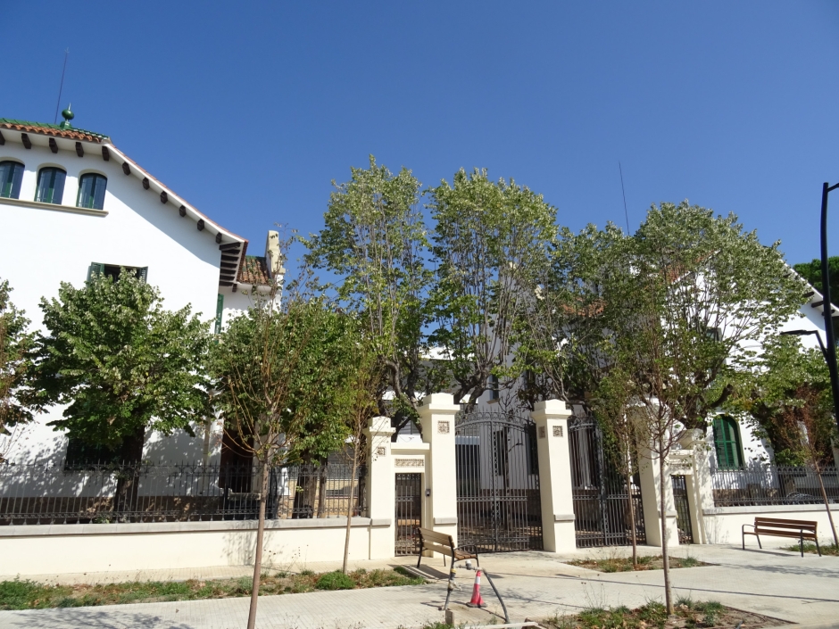 Cases de Carles Blanquet i Miquel Casals.