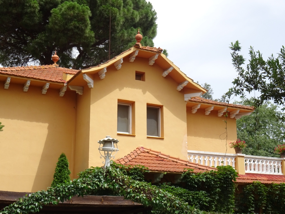 Primer pis i coronament del xalet d'Otto Streichardt.