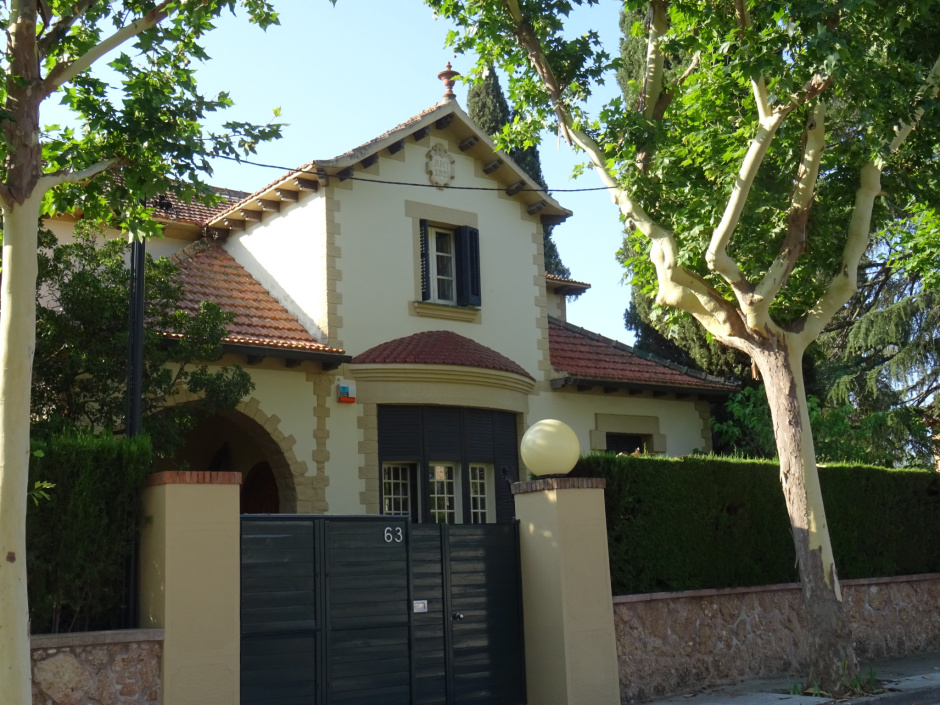 Xalet del passeig de Valldoreix número 63.