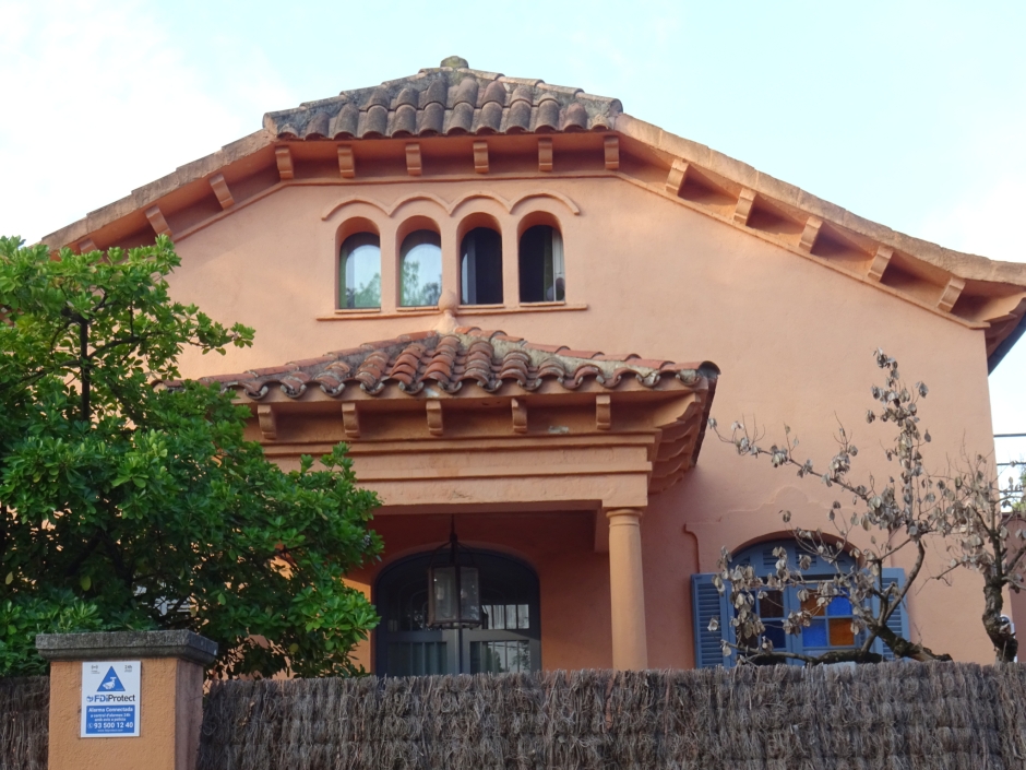 Façana principal del xalet de Josep Feu.