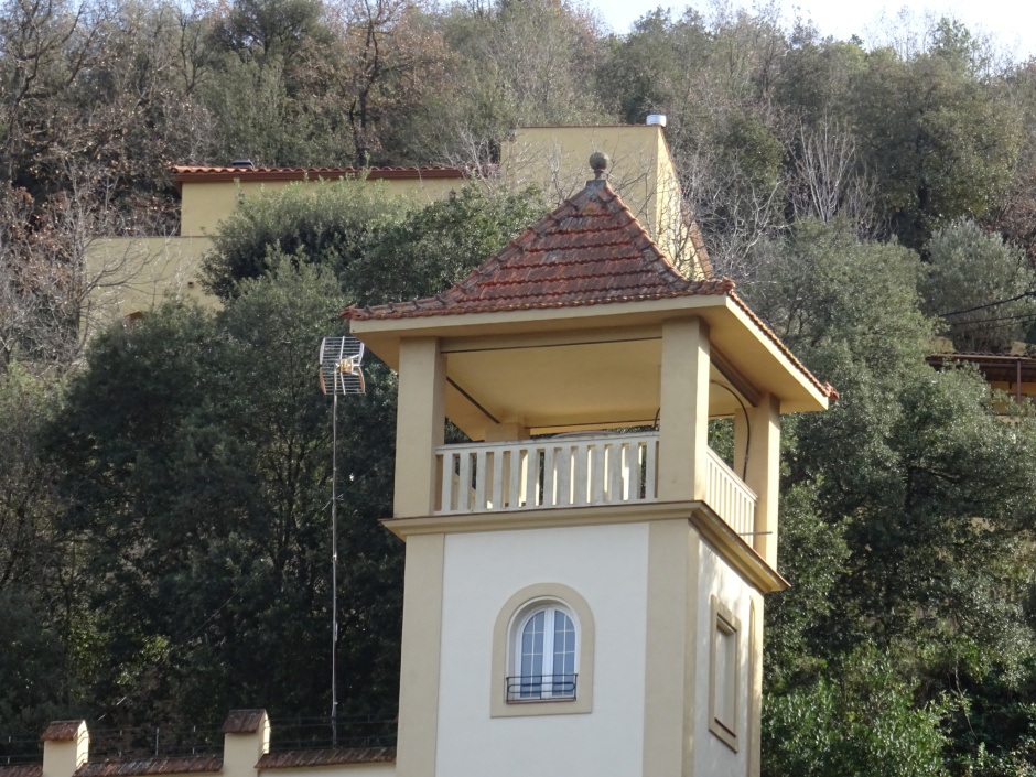 Detall de la torre del xalet d'Otto Naegele.