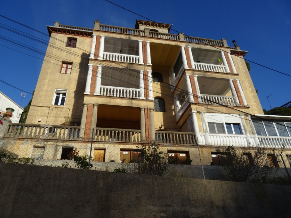 Cases d'en Tarruell.