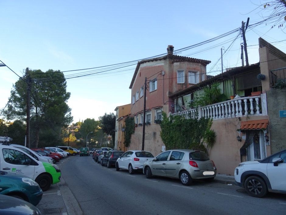 Conjunt de dos xalets a l'avinguda Pearson números 54-58.