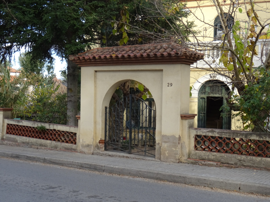 Cancell del xalet de Josep Maria Albert.