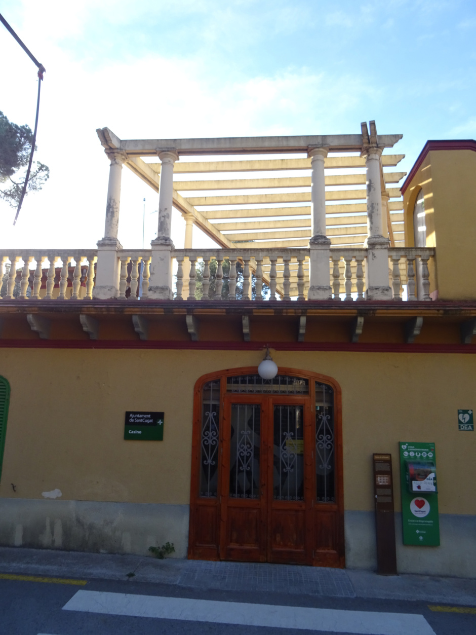 Entrada al Casino de la Floresta.