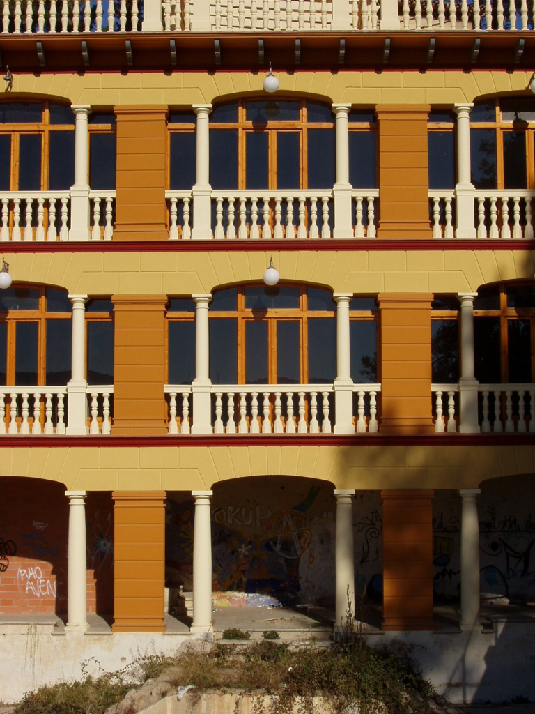 Façana interior del Casino (Ajuntament de Sant Cugat - 2005).