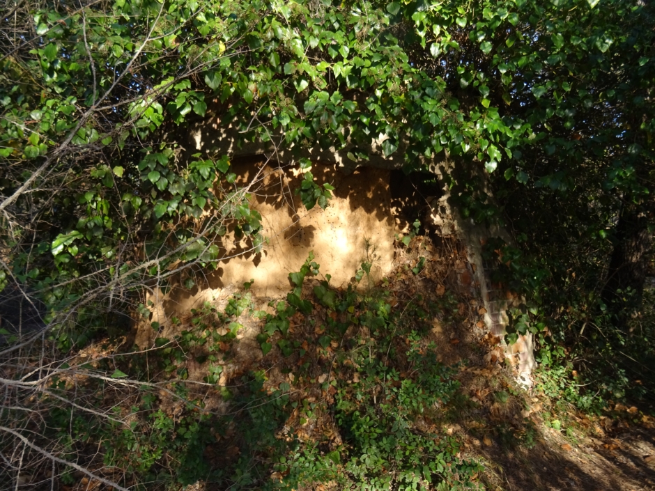 Restes de la Bòbila Pahissa.