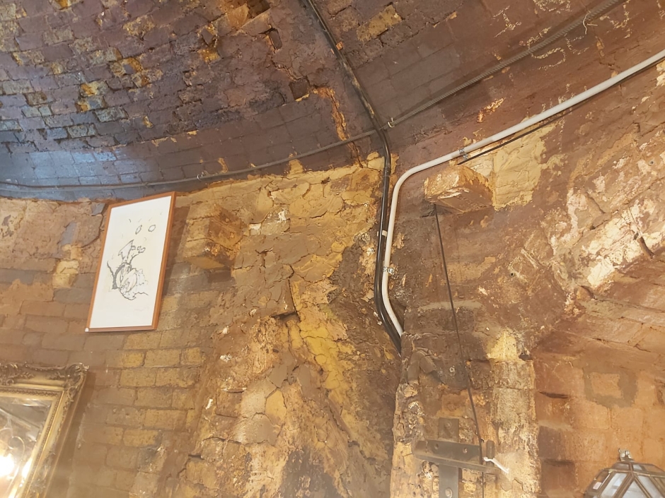 Interior d'un forn de la Fàbrica Barnils.