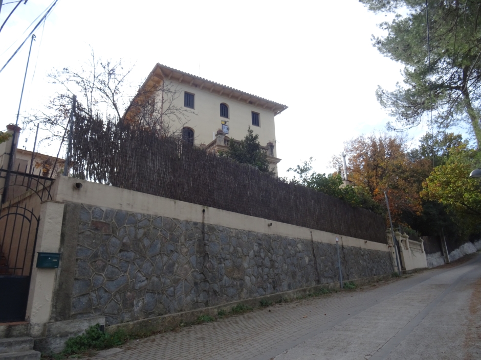 Casa del camí de la Capella número 7.