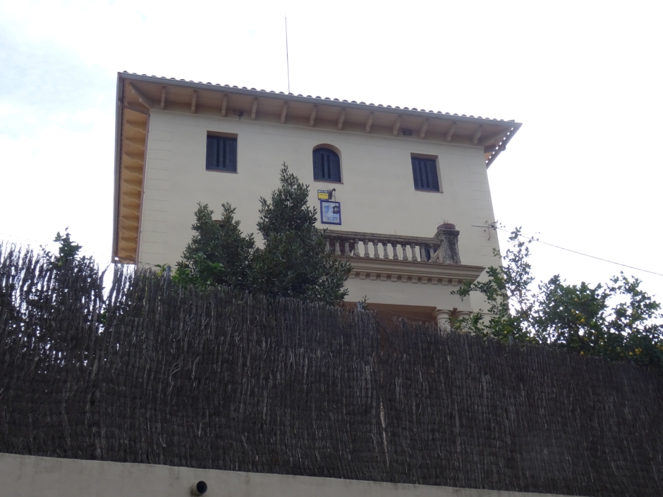 Casa del camí de la Capella número 7.