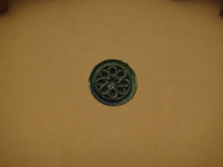 Detall de l'òcul d ventilació de la casa Casulleres.