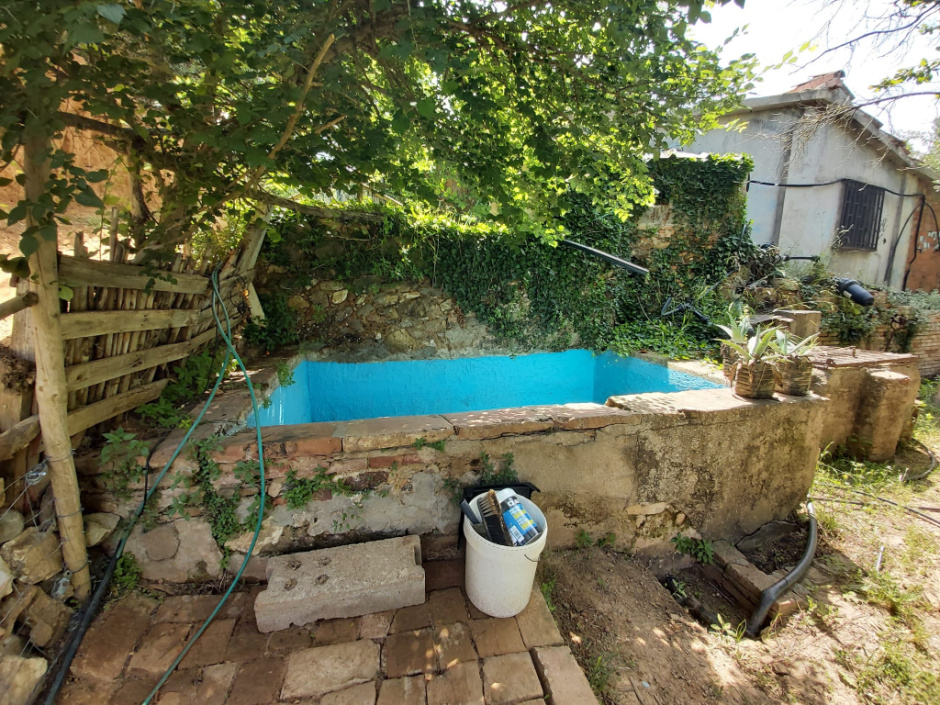 Safareig en el camí de Can Cusó