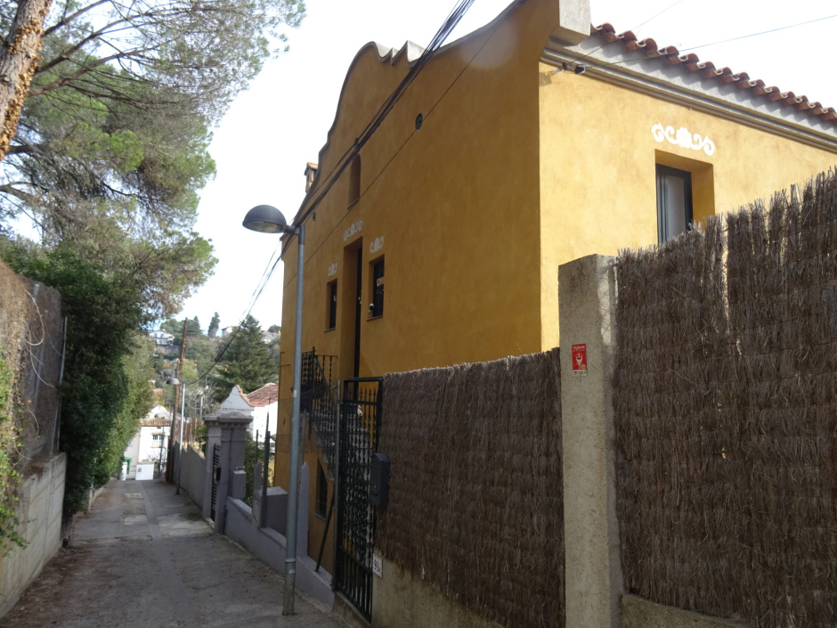 Xalet al passatge Sant Julià número 9.