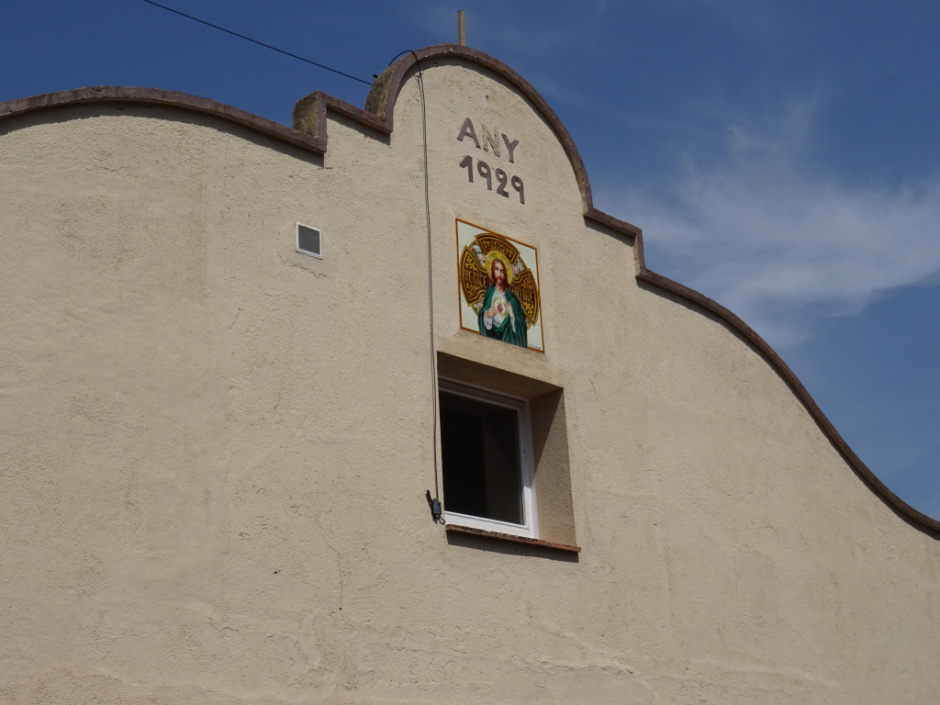 Part superior de la casa del passeig de la Floresta número 49B