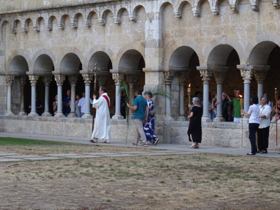 Processó a l'interior del claustre