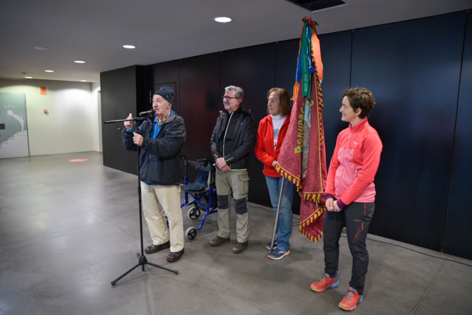 Recepció de l'alcalde als banderers de l'entitat sardanista de Sant Cugat (Ajuntament de Sant Cugat del Vallès, any 2024)