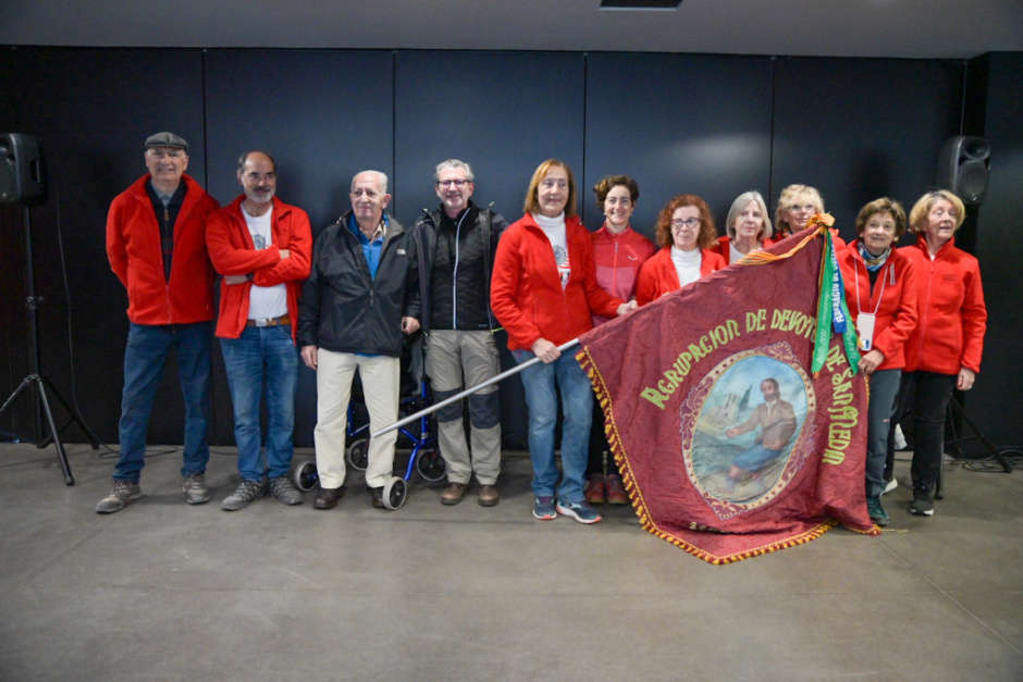 Recepció de l'alcalde als banderers de l'entitat sardanista de Sant Cugat (Ajuntament de Sant Cugat del Vallès, any 2024)