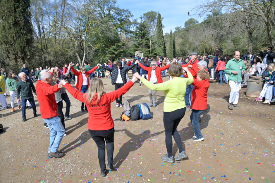 Sardanes (Ajuntament de Sant Cugat del Vallès, any 2024)