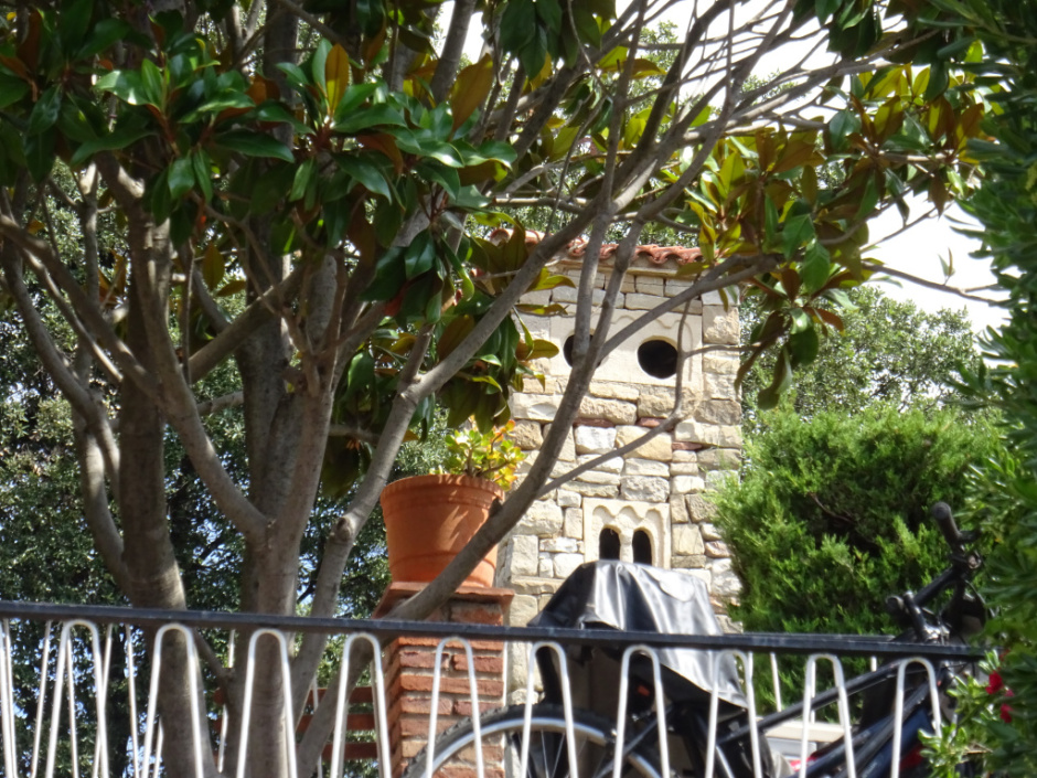 Torre neoromànica de l'Arxiu Gavín