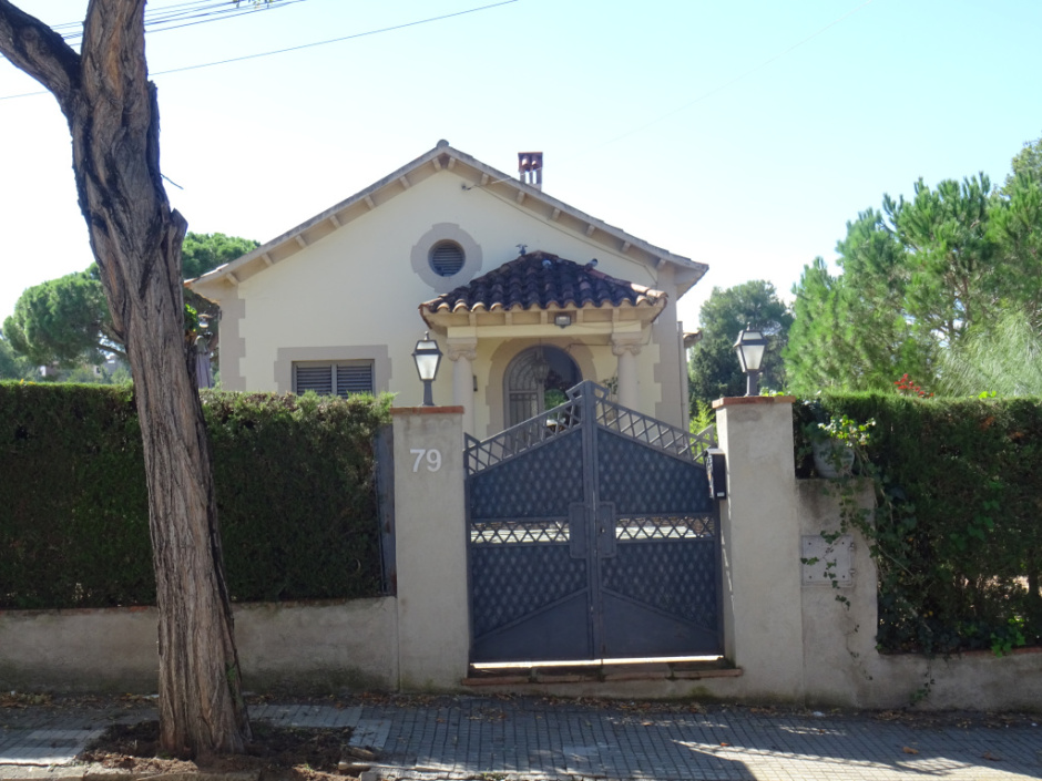 Casa del passeig de Rubí número 79