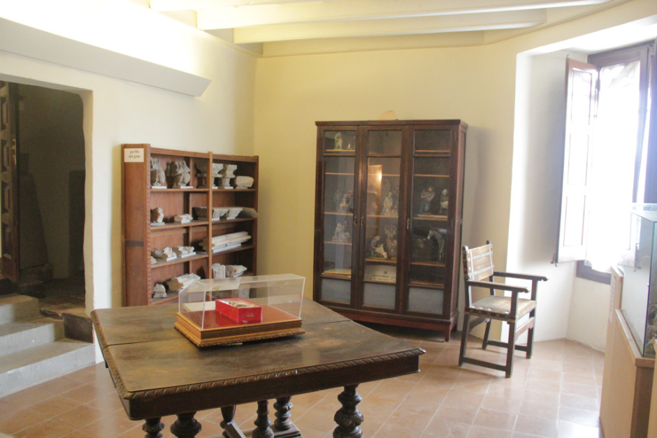 Col·lecció parroquial Signes dels Temps (Foto: Parròquia de Sant Pere d'Octavià).