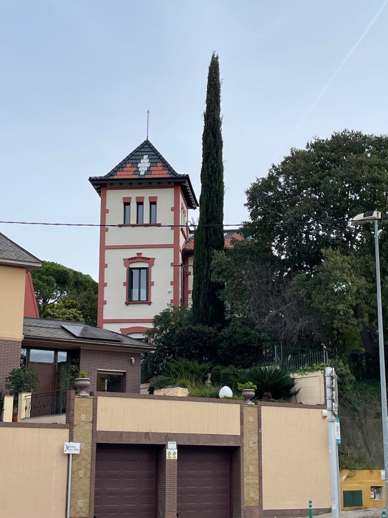 Vista general de la torre.