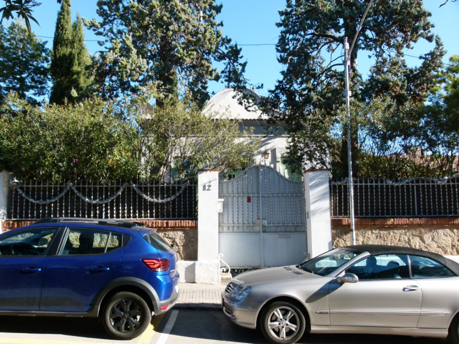 Vista general de la porta d'entrada.