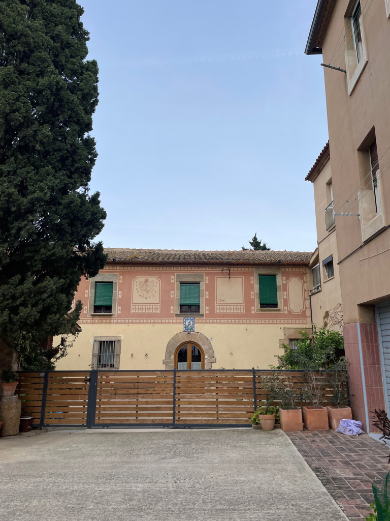 Vista general de la façana.