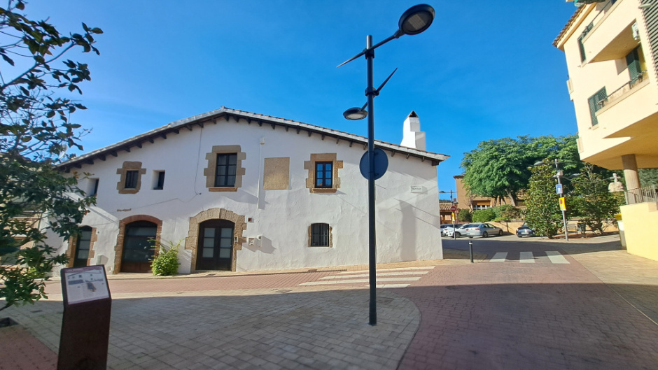 Vista general dins la plaça.