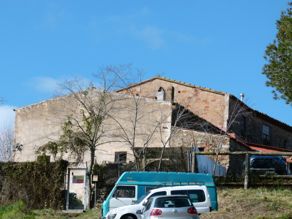 Vista general de la masia.