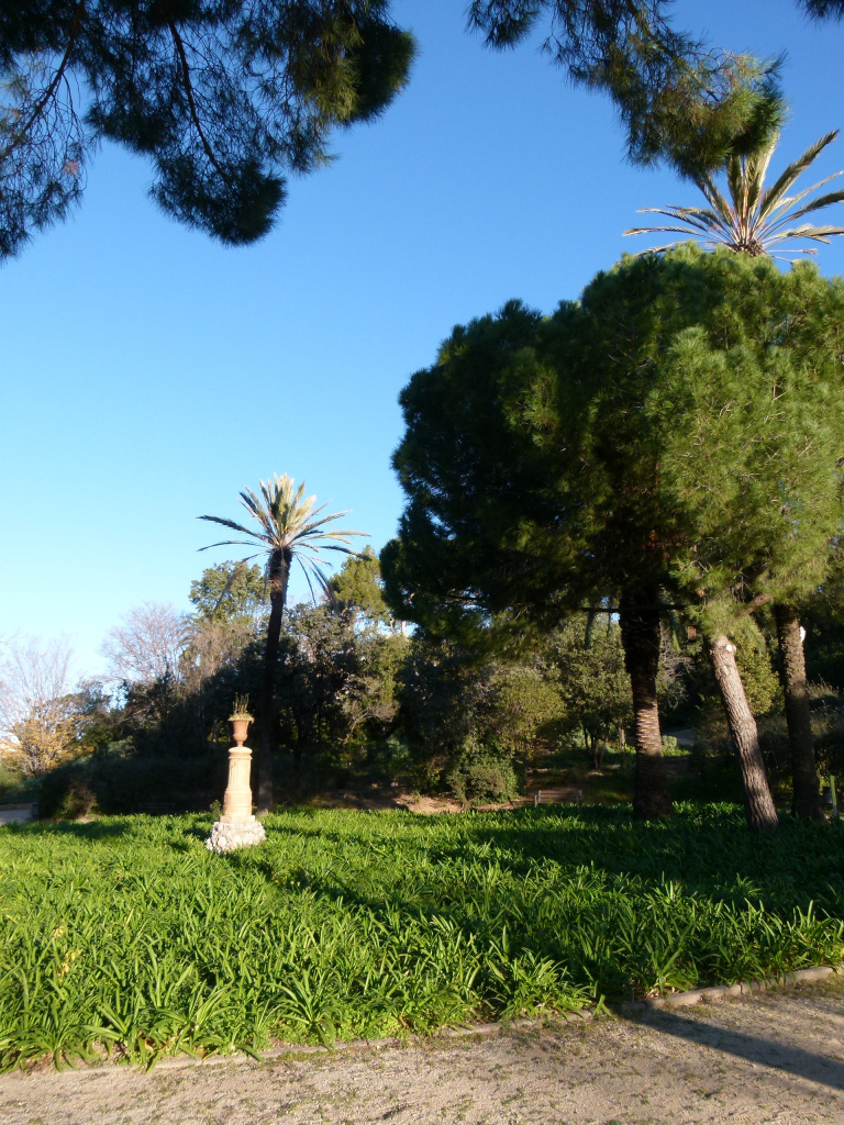 Zona enjardinada del parc.
