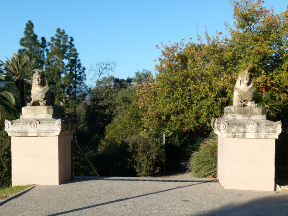 Vista de les esfinxs.