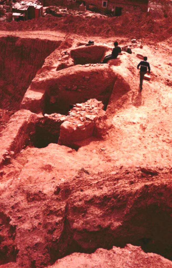 Detall de l'excavació de l'any 1985. (Autors: Josep Barberà, Jordi Cotadella. Font: Arxiu Àrea de Coneixement i Recerca DGPC).