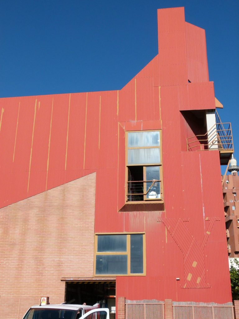 Vista detall de la façana. 