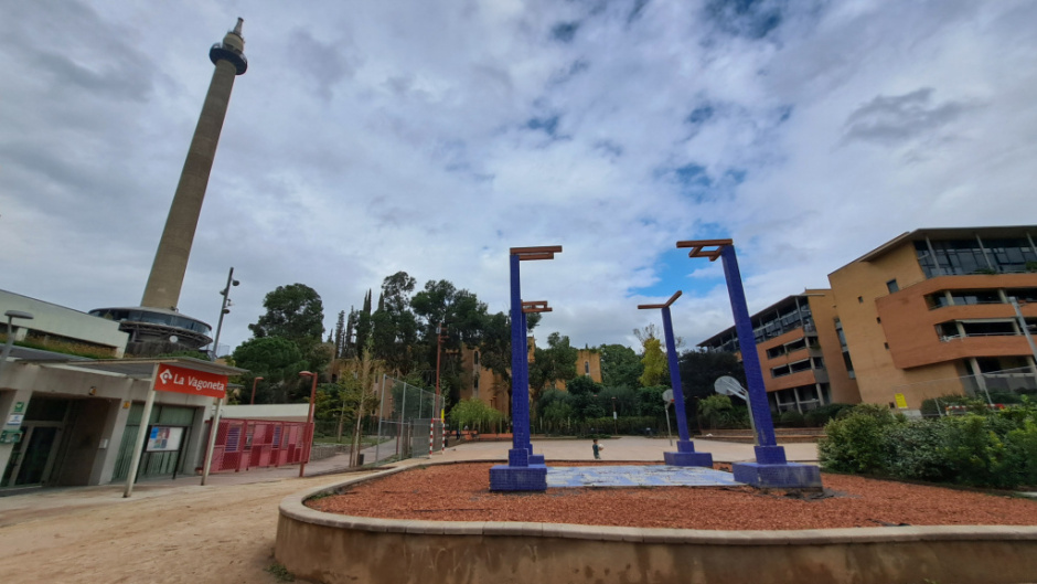 L'escultura en relació amb l'entorn Walden.
