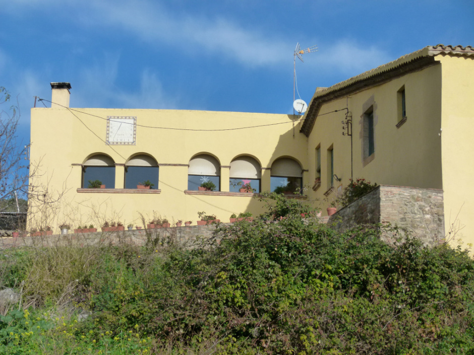 Vista general de l'emplaçament del rellotge.