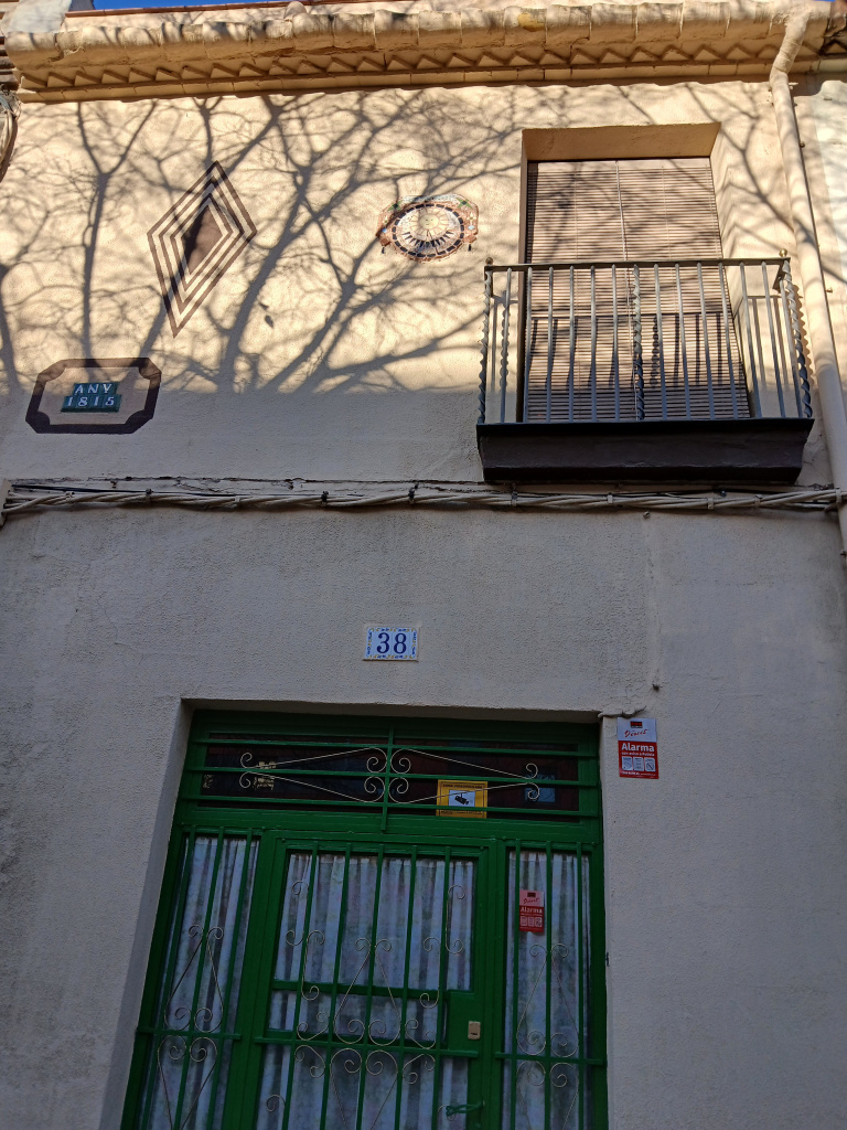 Vista detall de l'emplaçament del rellotge.