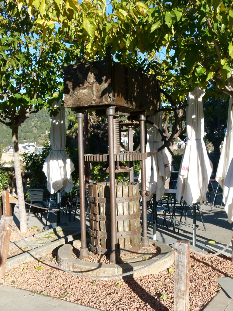 Vista lateral de la premsa.