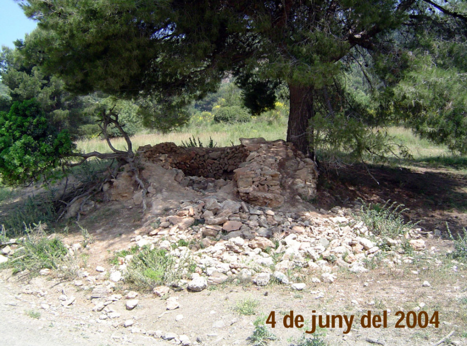 Estat de la barraca l'any 2004. Font: Arxiu Municipal de Sant Just Desvern.