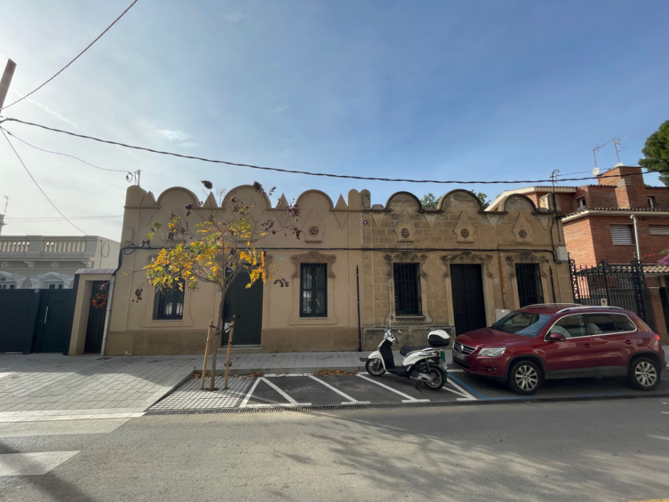 Vista general de les façanes.