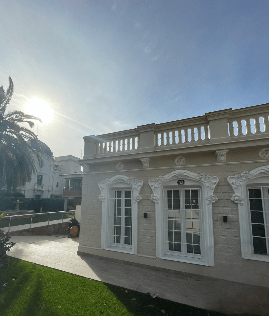 Vista general de la façana.