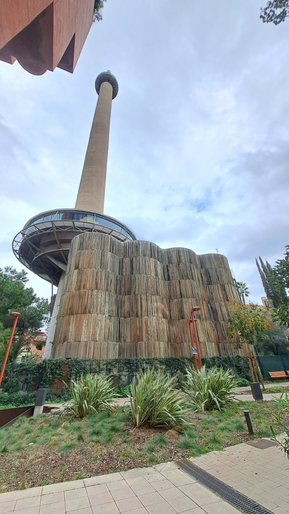 Vista general de la xemeneia.