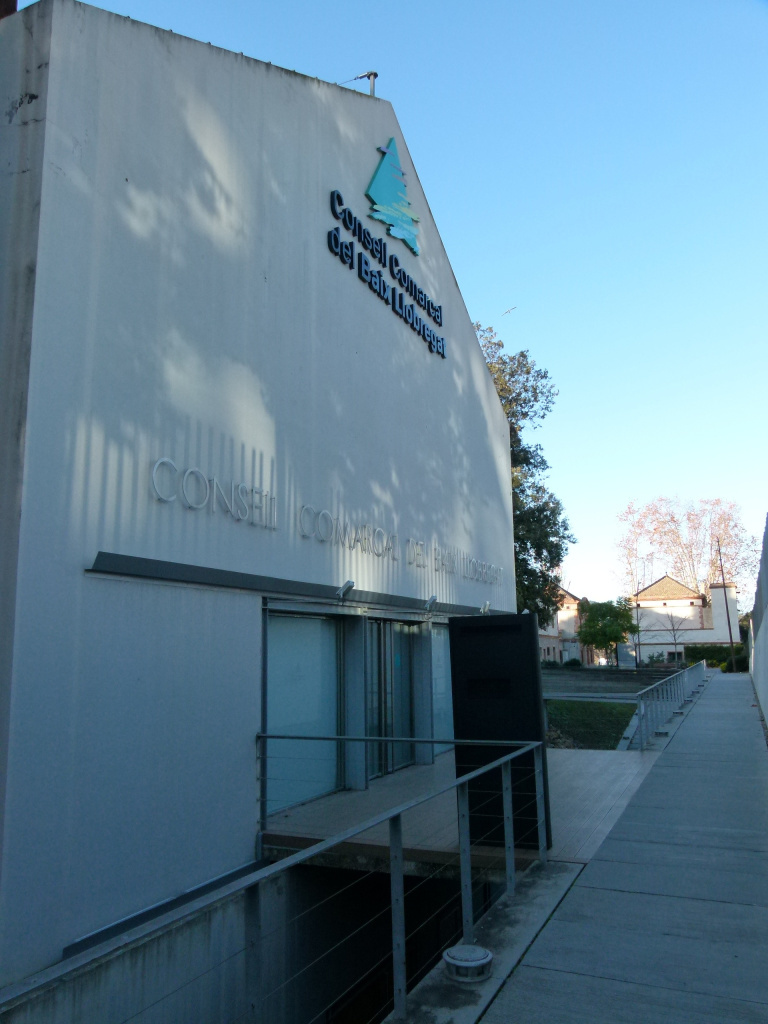 Vista detall de la façana. 