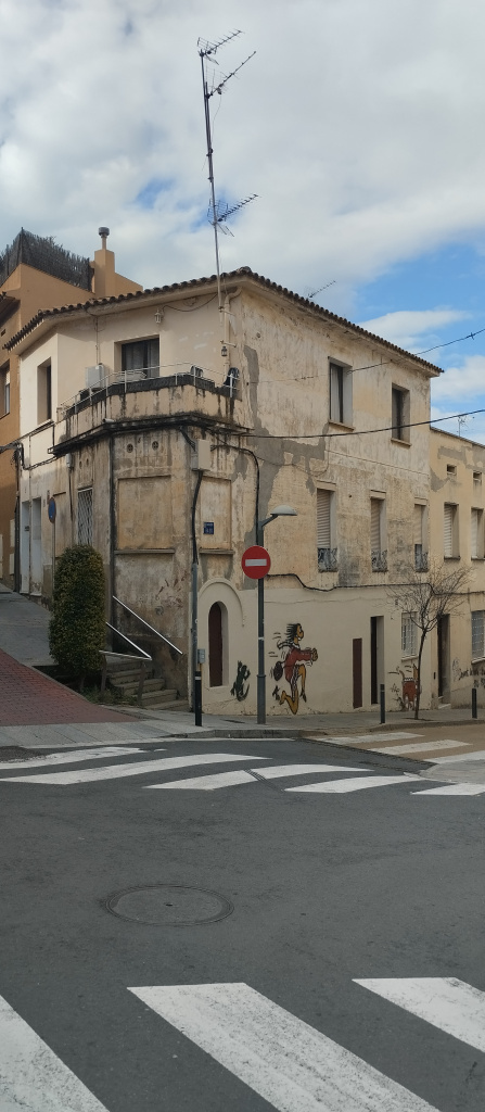 Vista general de l'emplaçament del registre d'entrada al repartidor.
