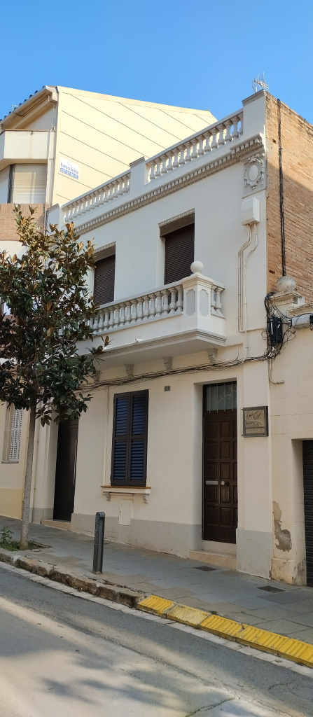 Vista general de l'emplaçament del plafó.