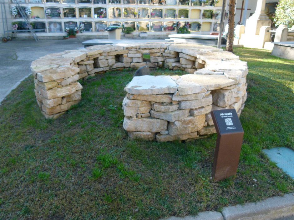 Vista detall de l'escultura.