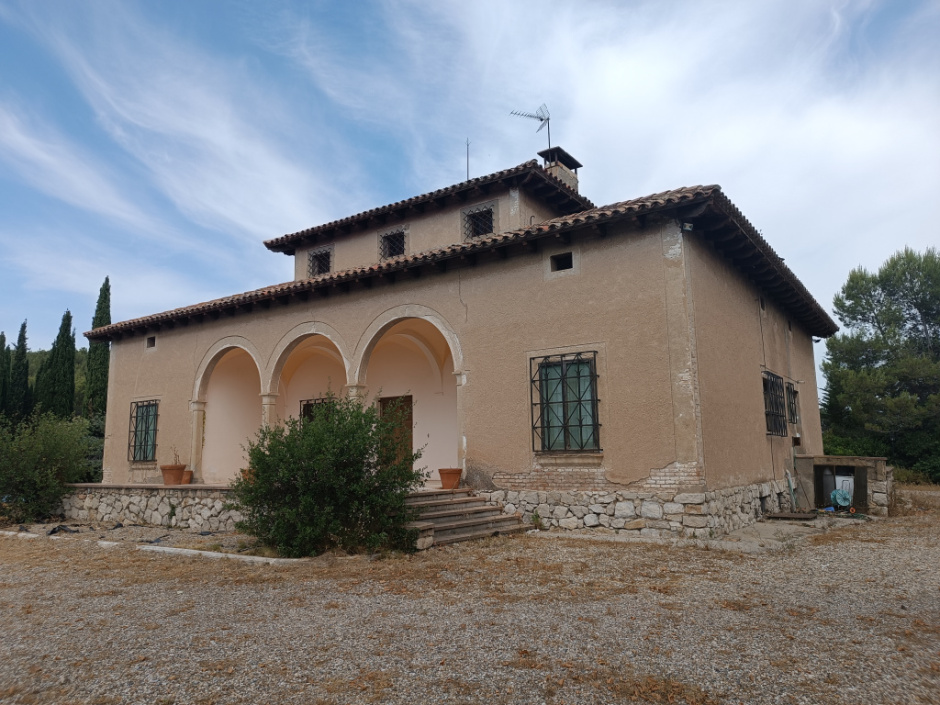 Façana posterior de la torre.