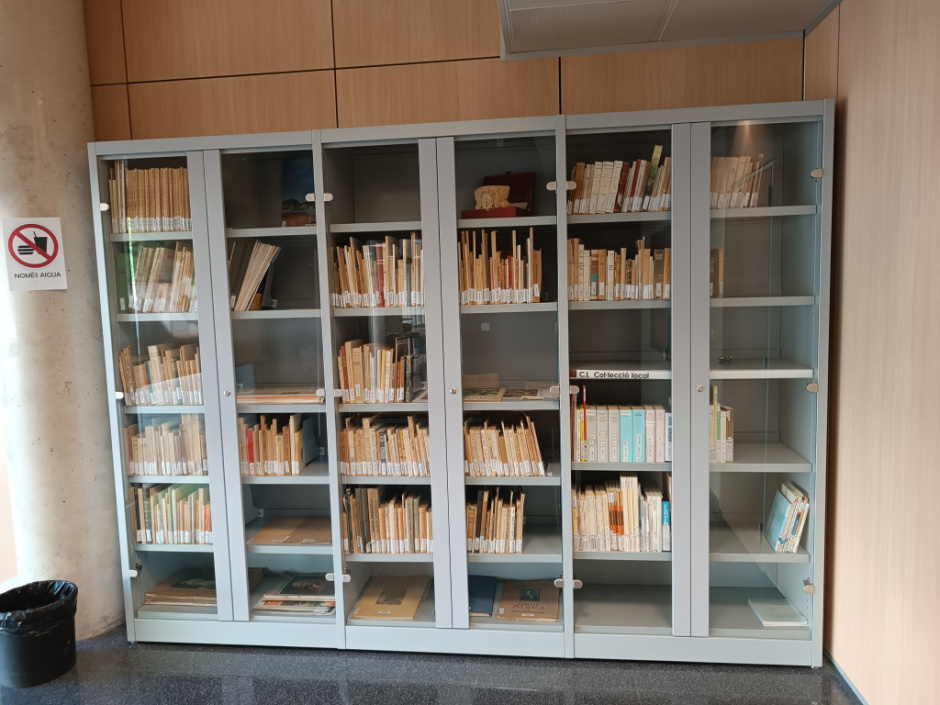 Fons bibliogràfic de Vila Puig dipositat a la Biblioteca Municipal Marcel Ayats